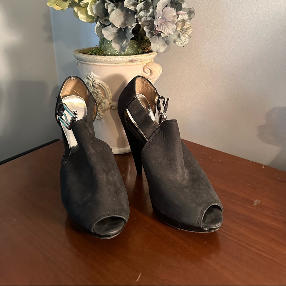 Michael Kors Suede Heels (open toe)